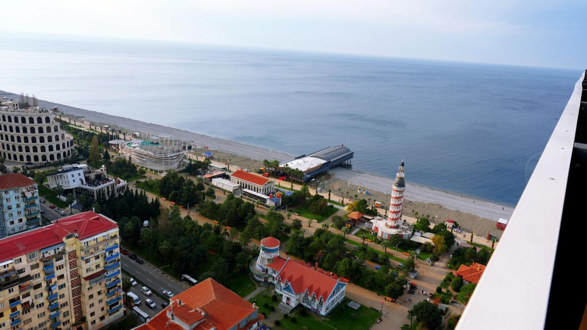 Lux Apart Hotel 555 Batumi Exterior foto